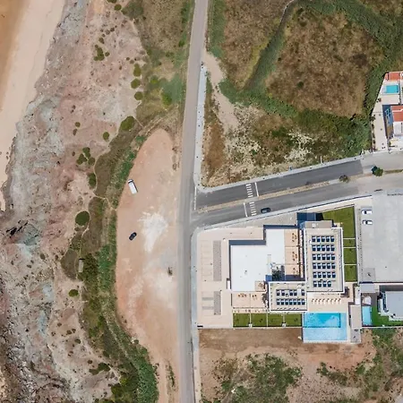 Altido Ocean View Apts With Pool And Parking * Lourinhã