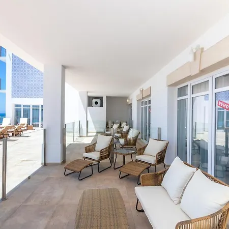 Apartamento Altido Ocean View Apts With Pool And Parking