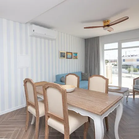 Altido Ocean View Apts With Pool And Parking Apartamento *