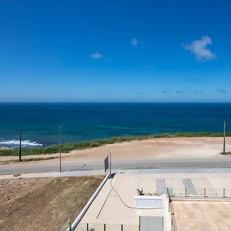 Altido Ocean View Apts With Pool And Parking アパート ロウリニャン